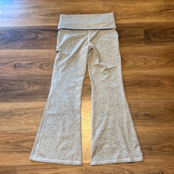 Aerie Offline The Hugger Flare Foldover Hi Rise Gray Leggings Women Sz L Pocket - Picture 7 of 8